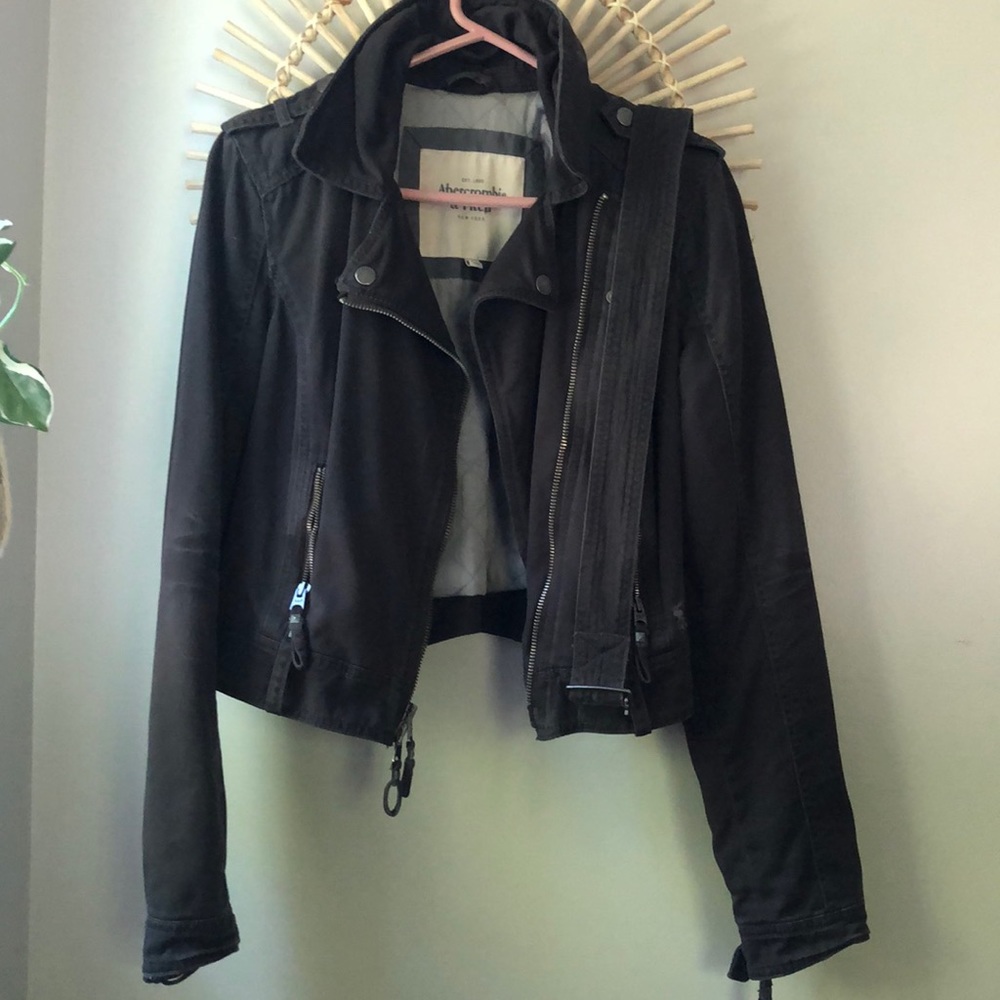 Abercrombie & Fitch charcoal Grey utility jacket size Medium with utility belt.